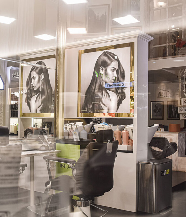 Salon-near-Phoenix-Market-City-Mall - get the play experience