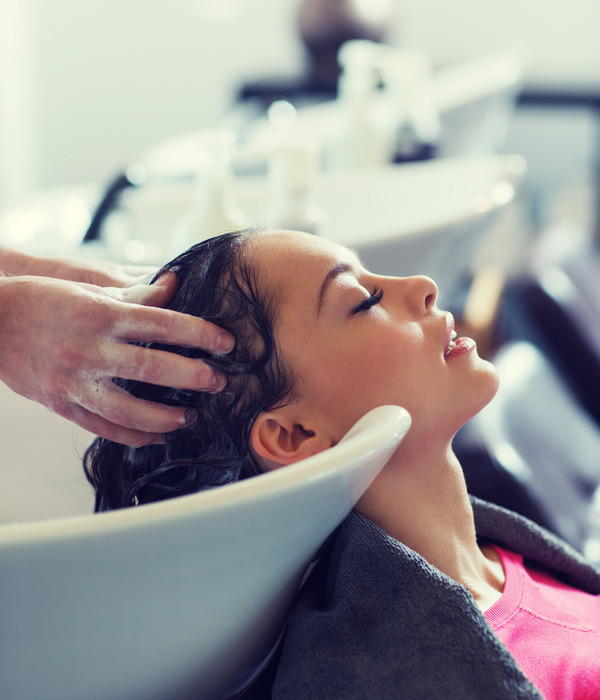 Hair Spa Treatment & Its Advantages