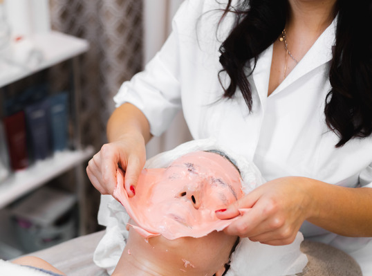 Anti spot and Pigmentation Treatment Facial Play Salon Bangalore