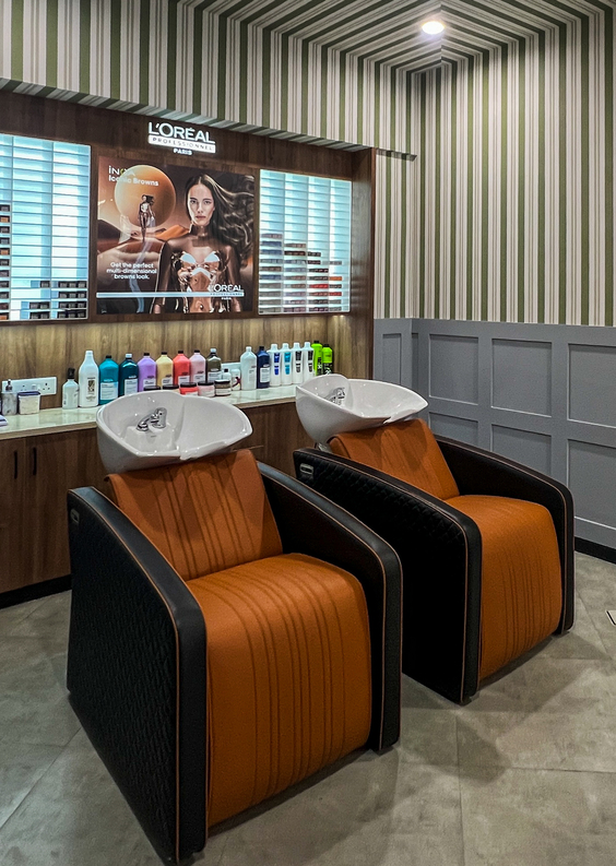 Play Salon at Embassy Tech Village